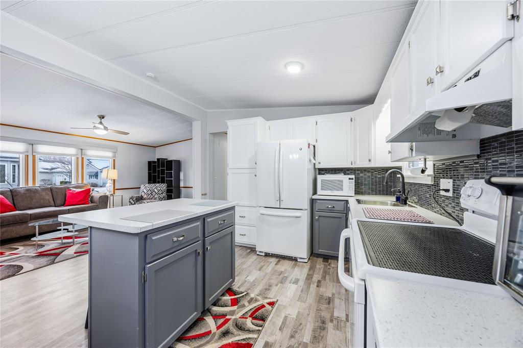 5700 BLACKWELL Sideroad Unit# 236, Sarnia, Ontario, Canada photo 10