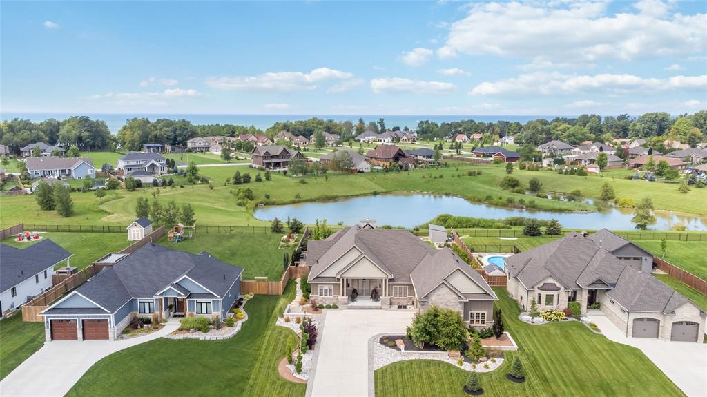 4043 VAN BREE Drive, Plympton-Wyoming, Ontario, Canada photo 2