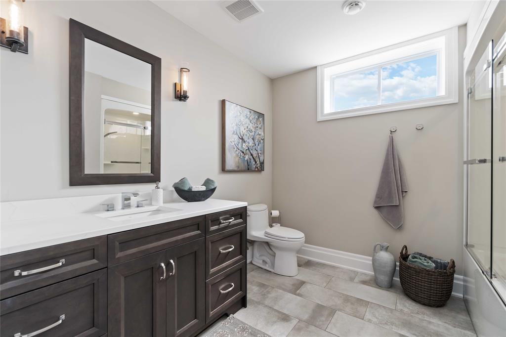 4043 VAN BREE Drive, Plympton-Wyoming, Ontario, Canada photo 33