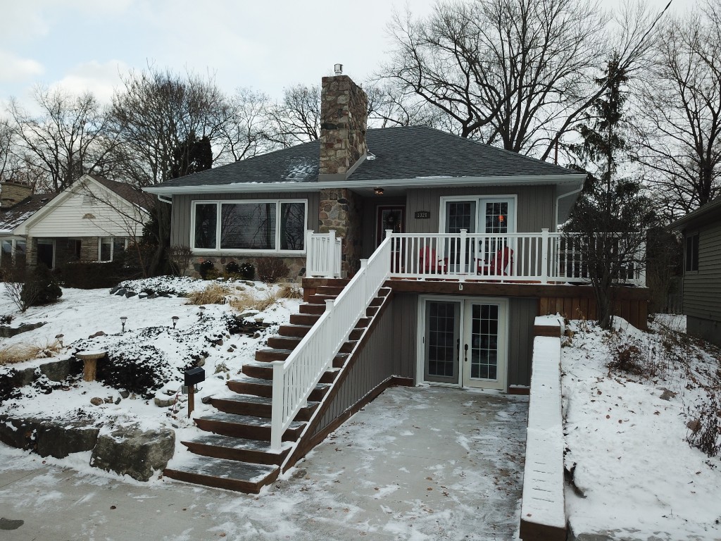 1320 LAKE CHIPICAN DR, Sarnia Ontario, Canada