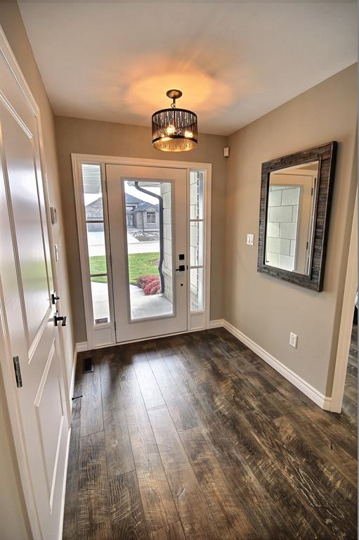 178 HENNESSY, Lambton Shores Ontario, Canada