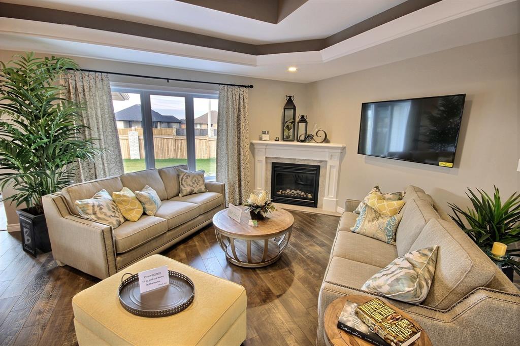 178 HENNESSY, Lambton Shores Ontario, Canada