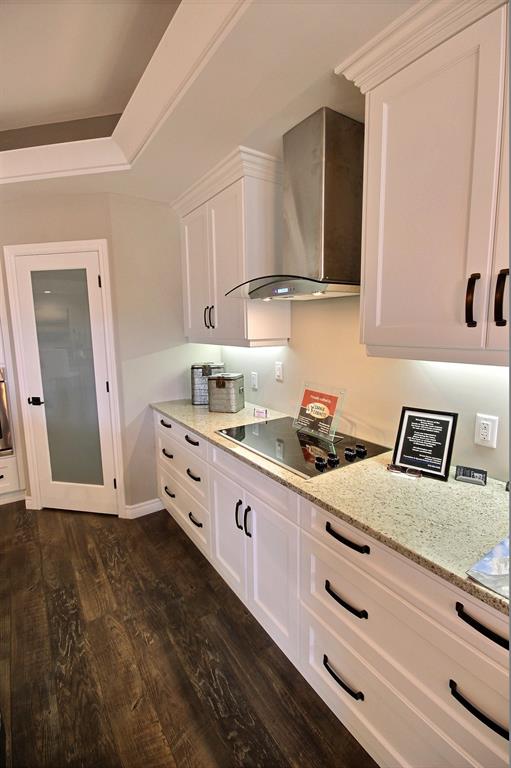 178 HENNESSY, Lambton Shores Ontario, Canada