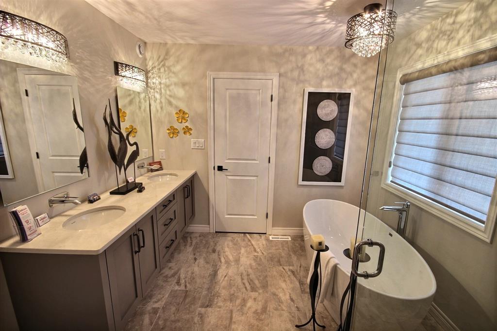 178 HENNESSY, Lambton Shores Ontario, Canada