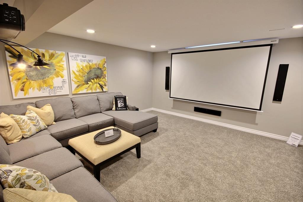 178 HENNESSY, Lambton Shores Ontario, Canada