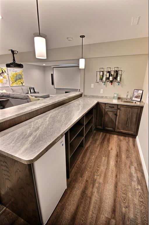 178 HENNESSY, Lambton Shores Ontario, Canada