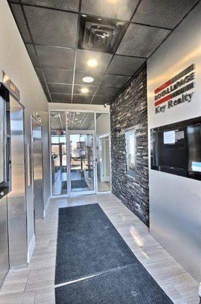 546 CHRISTINA Street North Unit# 301-F, Sarnia Ontario, Canada