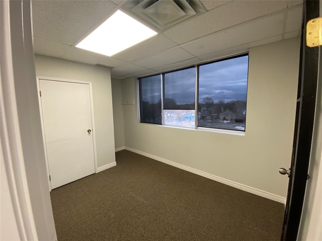 546 CHRISTINA Street North Unit# 404, Sarnia, Ontario, Canada