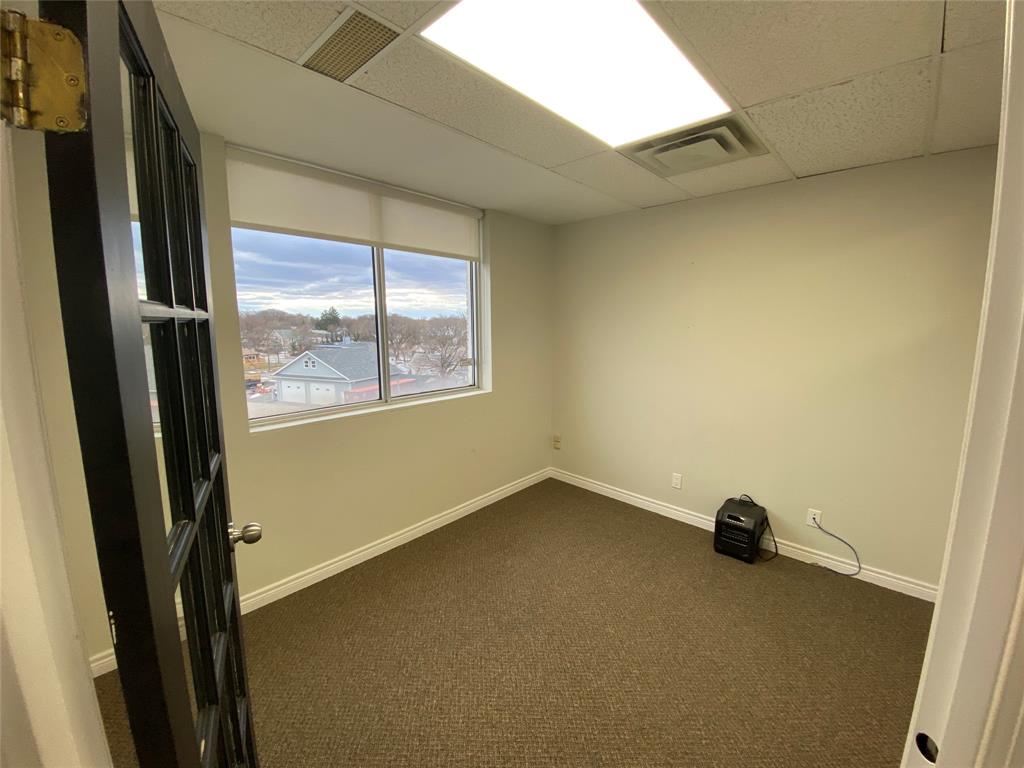 546 CHRISTINA Street North Unit# 404, Sarnia, Ontario, Canada