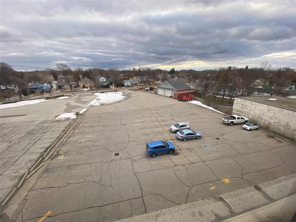 546 CHRISTINA Street North Unit# 404, Sarnia, Ontario, Canada