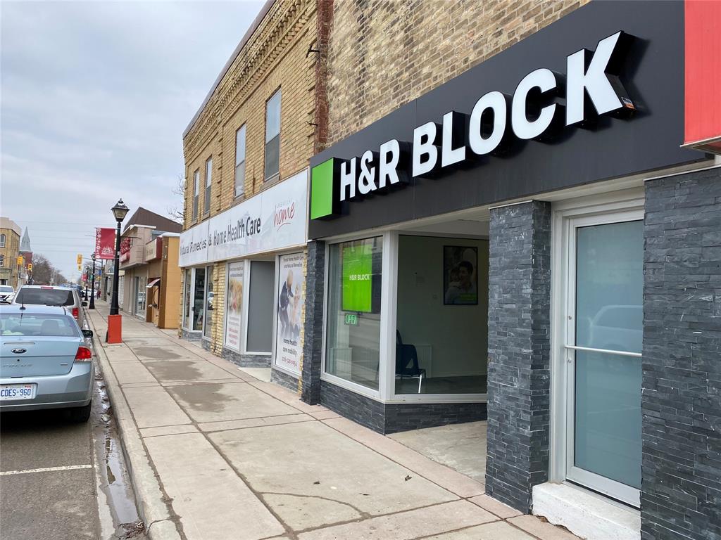 33 KING Street West, Lambton Shores, Ontario, Canada