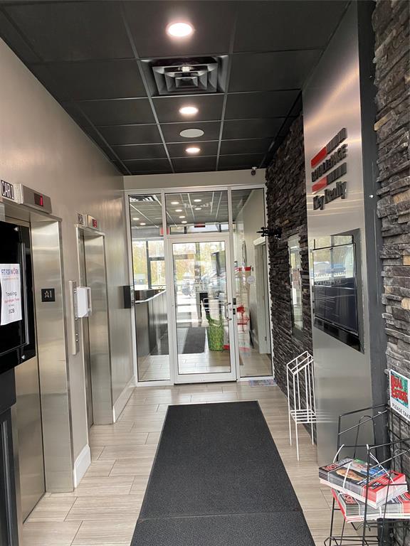 546 CHRISTINA Street North Unit# 200, Sarnia, Ontario, Canada