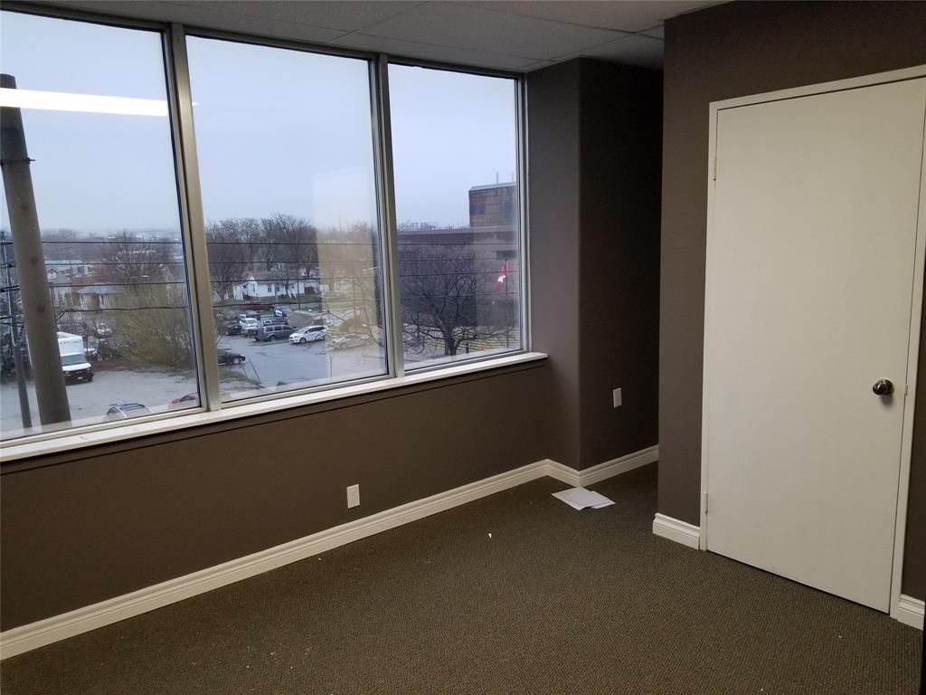546 CHRISTINA Street North Unit# 301-D, Sarnia, Ontario, Canada