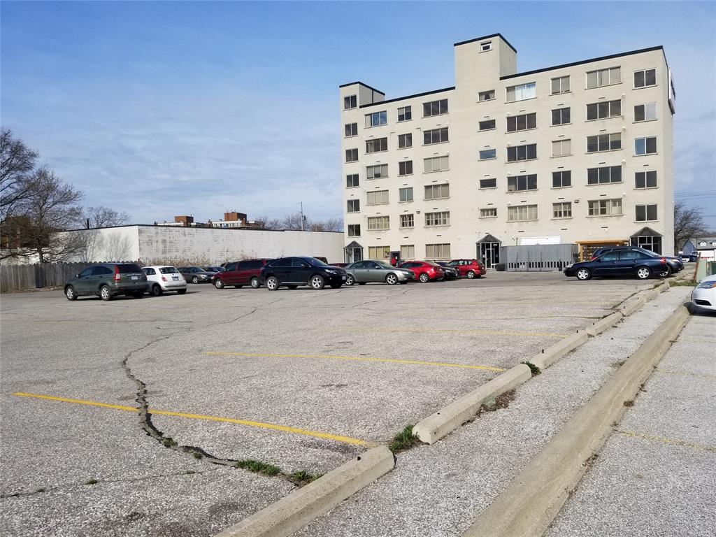 546 CHRISTINA Street North Unit# 404-D, Sarnia, Ontario, Canada