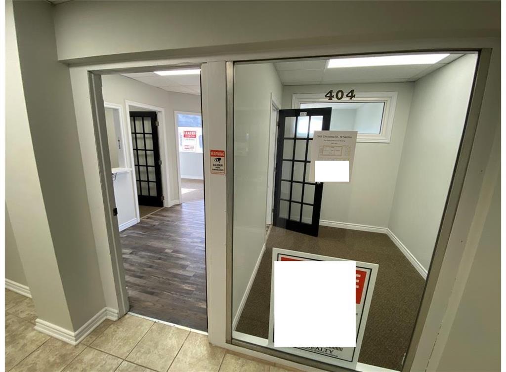 546 CHRISTINA Street North Unit# 404-D, Sarnia, Ontario, Canada