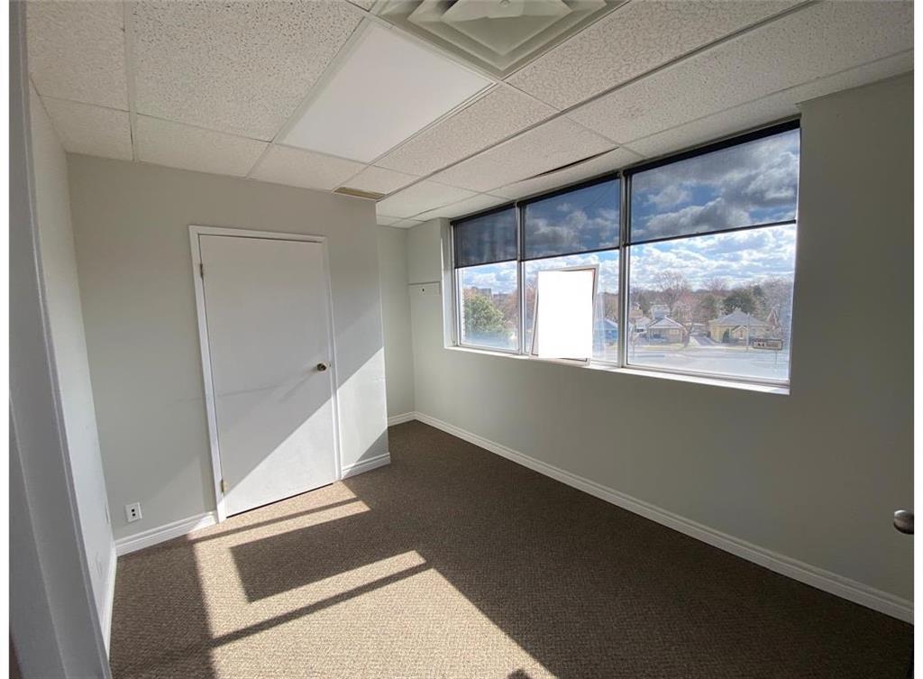 546 CHRISTINA Street North Unit# 404-D, Sarnia, Ontario, Canada