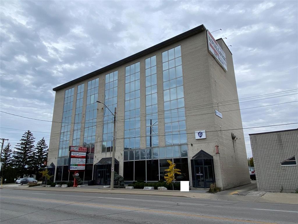 546 CHRISTINA Street North Unit# 305-D, Sarnia, Ontario, Canada
