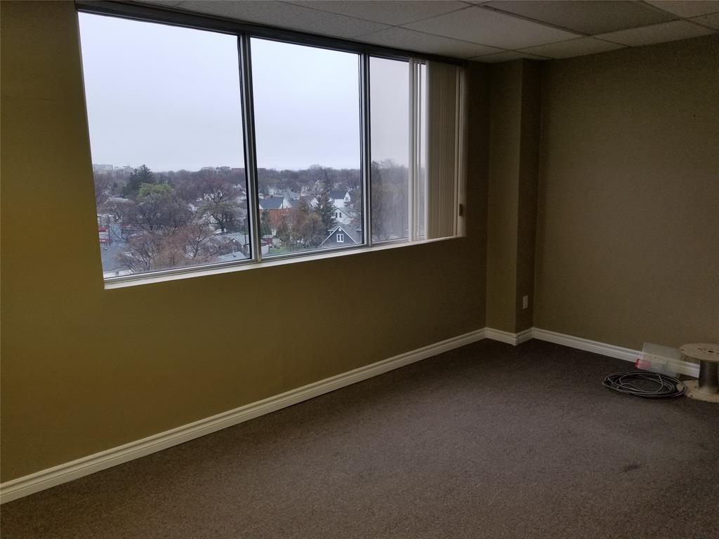 546 CHRISTINA Street North Unit# 305-D, Sarnia, Ontario, Canada