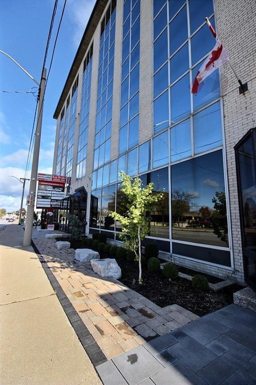 546 Christina Street North Unit# 204-D, Sarnia, Ontario, Canada photo 11