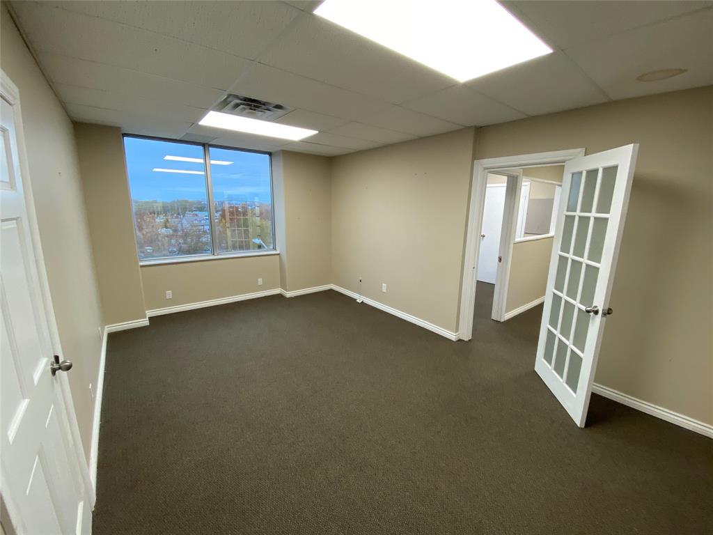 546 CHRISTINA Street North Unit# 401, Sarnia, Ontario, Canada photo 4