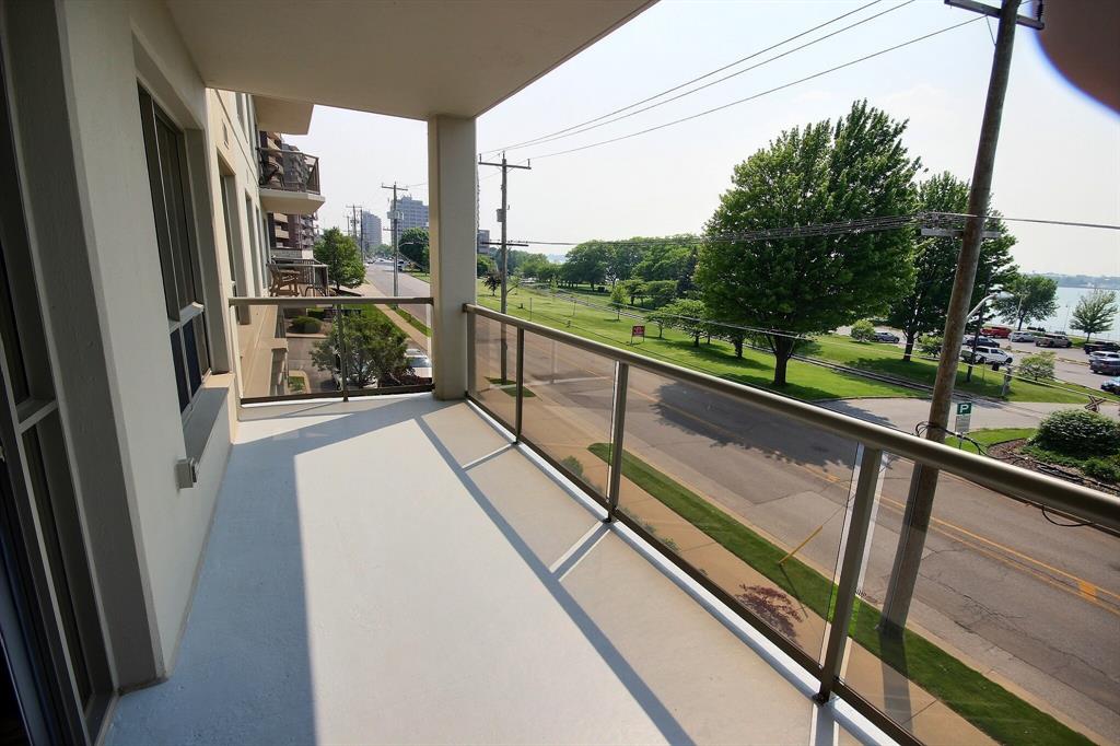 350 FRONT Street North Unit# 1101, Sarnia, Ontario, Canada photo 23
