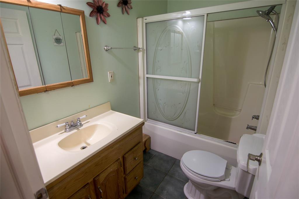741 SYCAMORE Drive, Sarnia Ontario, Canada