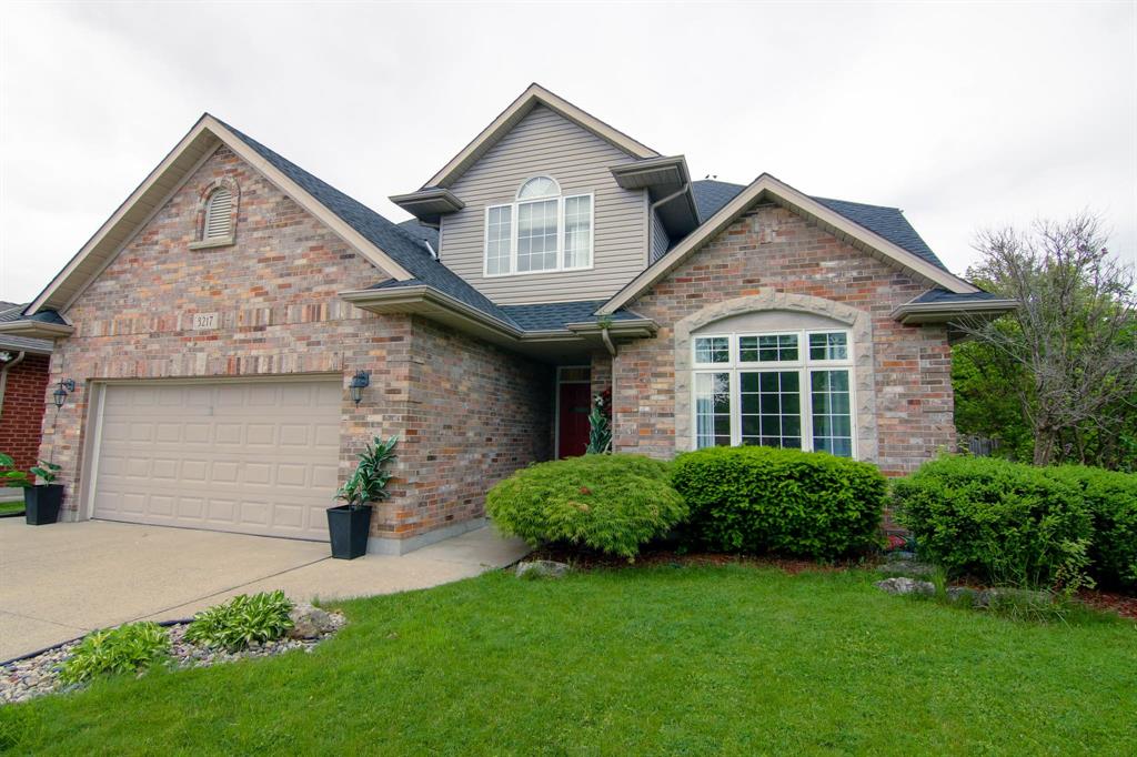 3217 STONEBROOK Road, Sarnia, Ontario, Canada