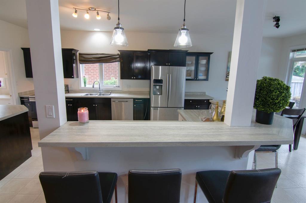 3217 STONEBROOK Road, Sarnia, Ontario, Canada