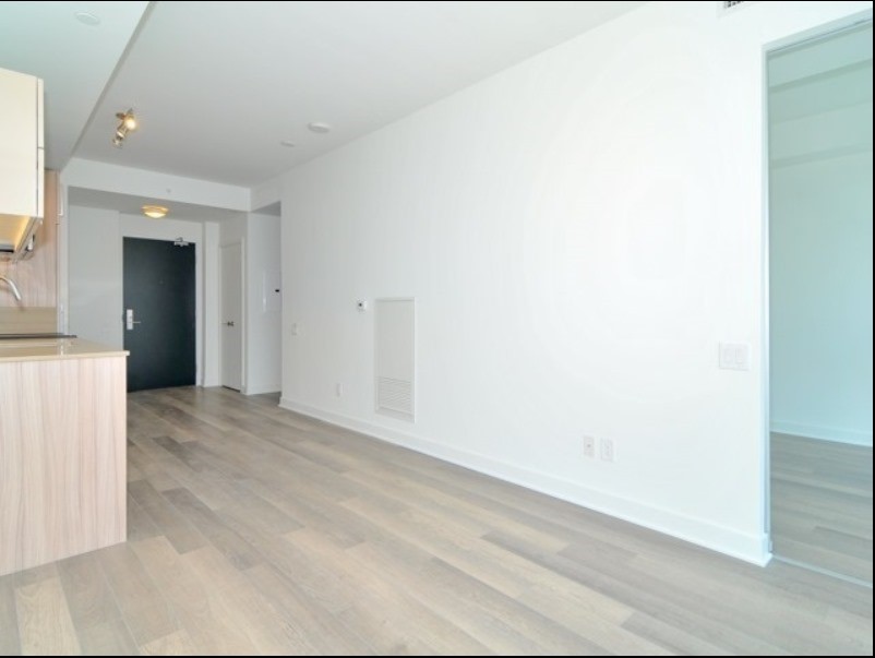 290 Adelaide St W, Toronto Ontario, Canada