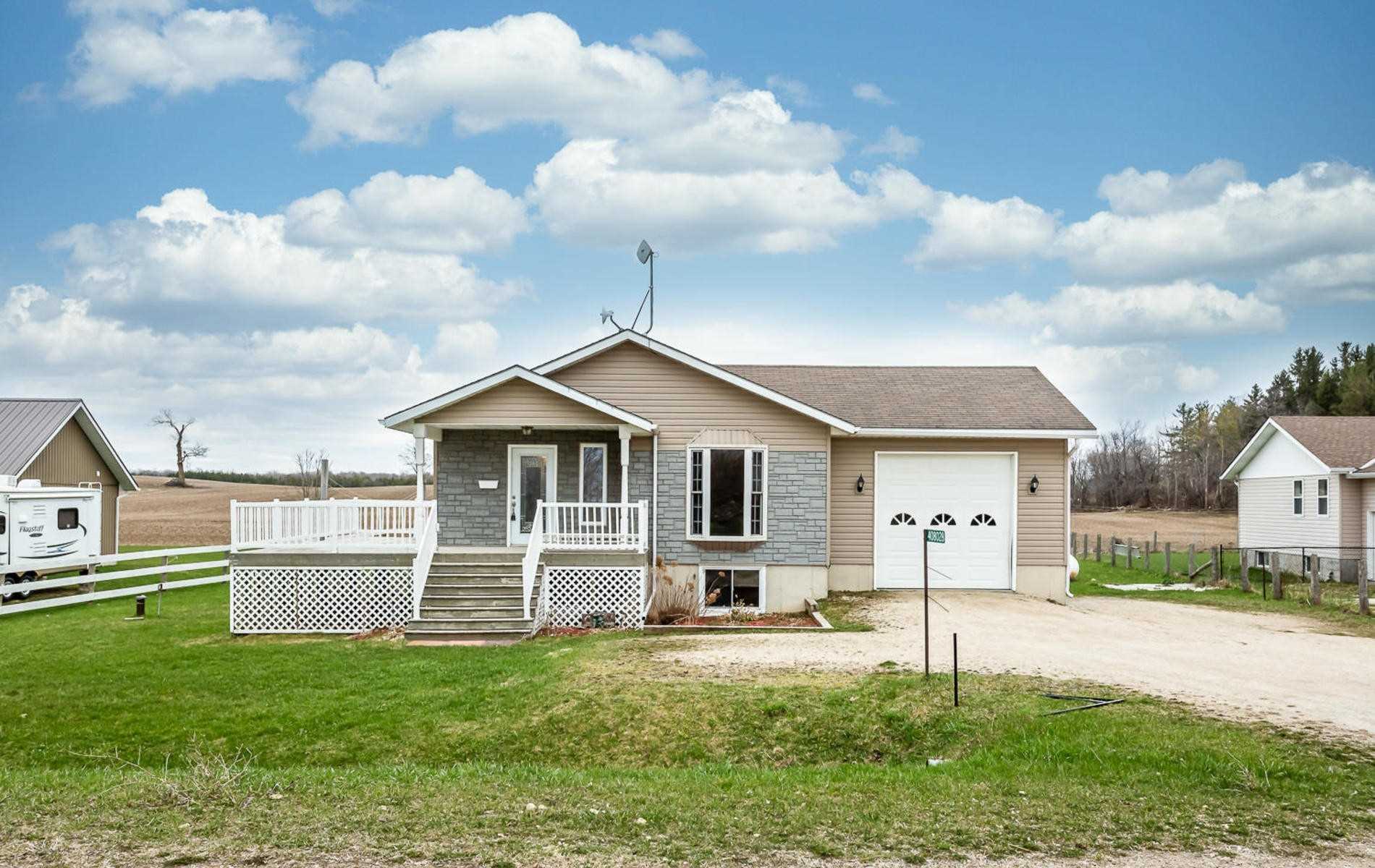 408028 Grey Rd 4 Rd S, Grey Highlands Ontario, Canada