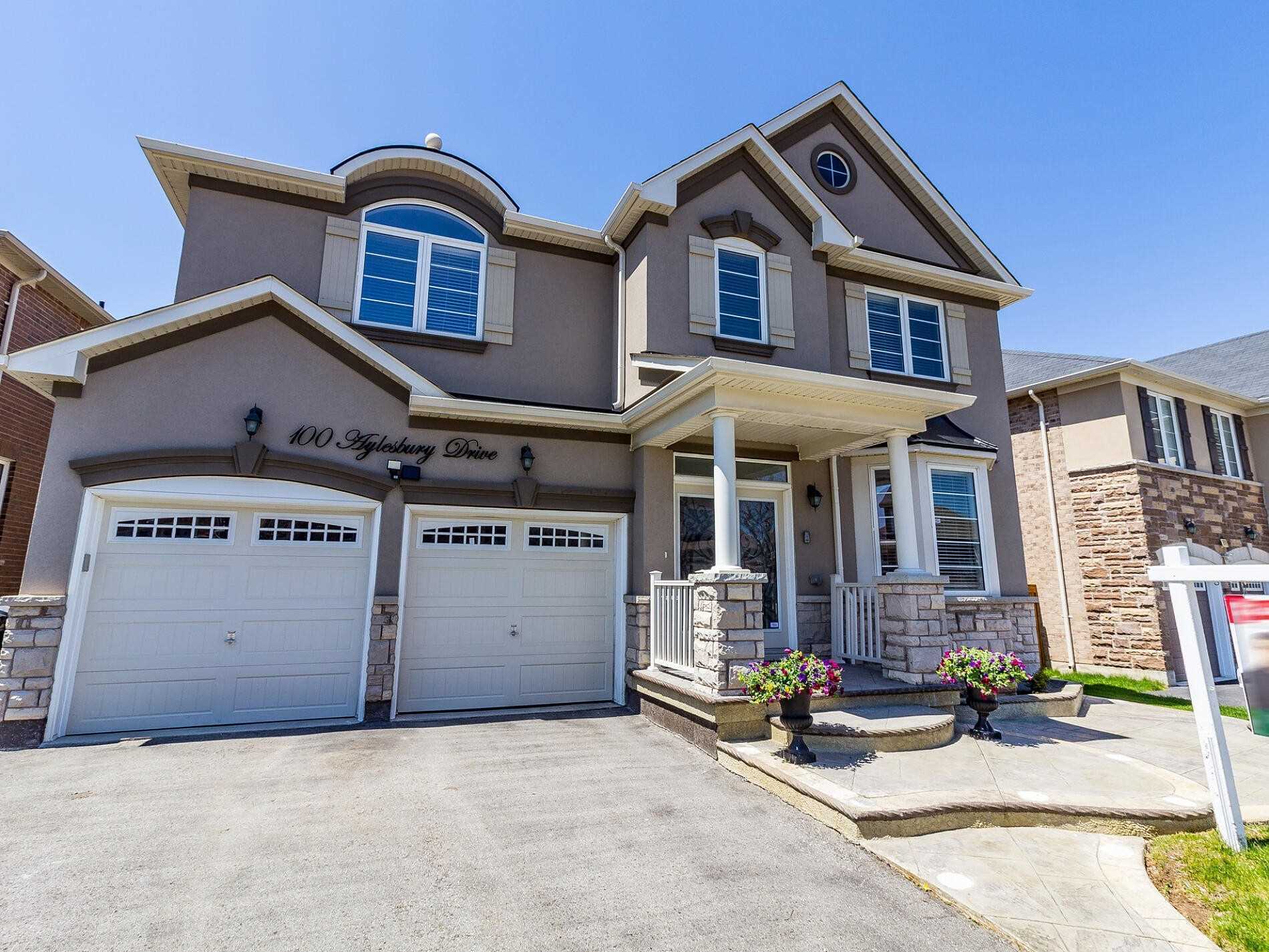 100 Aylesbury Dr, Brampton Ontario, Canada