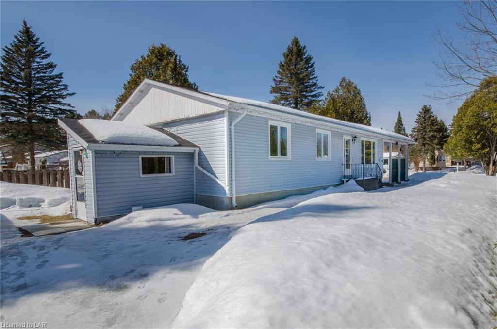 28 ANDREA Drive, Bracebridge Ontario, Canada