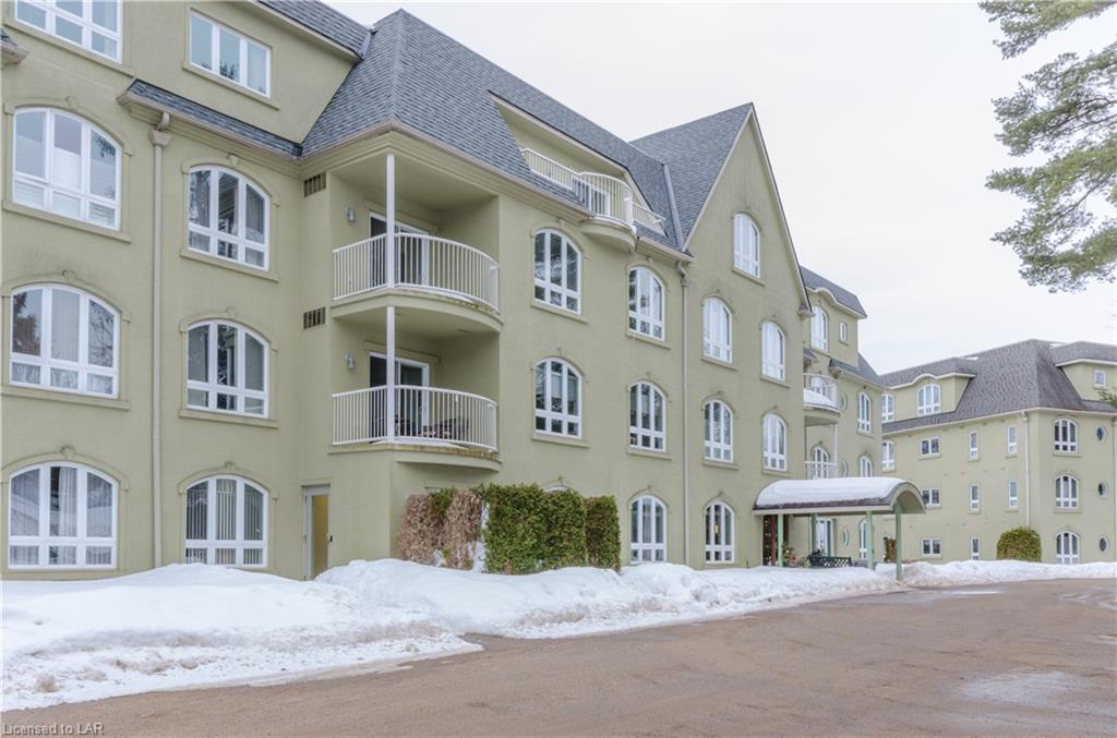 31 DAIRY Lane Unit# 307, Huntsville Ontario, Canada