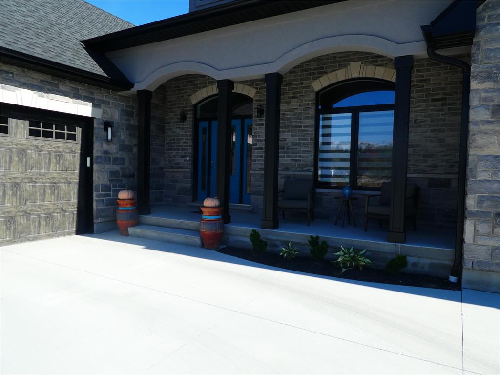 1817 LAKESHORE Road, Sarnia Ontario, Canada