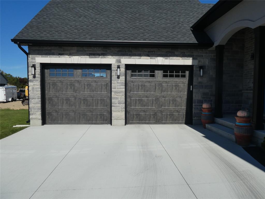 1817 LAKESHORE Road, Sarnia Ontario, Canada