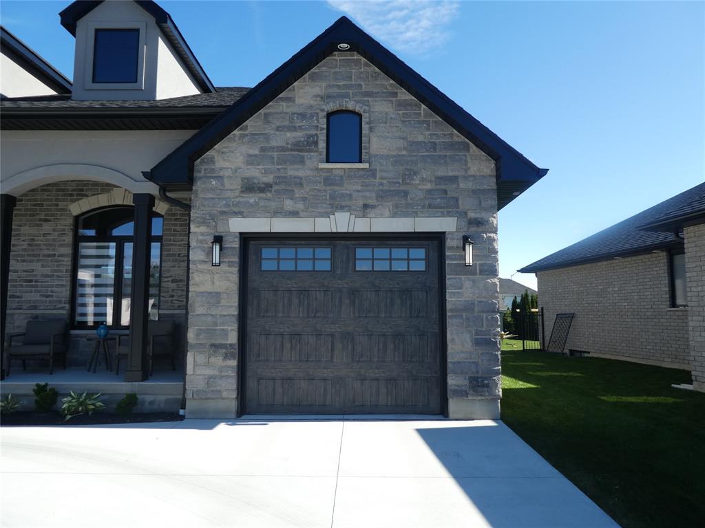 1817 LAKESHORE Road, Sarnia Ontario, Canada