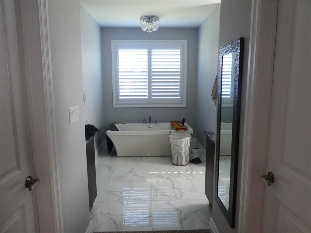 1817 LAKESHORE Road, Sarnia Ontario, Canada