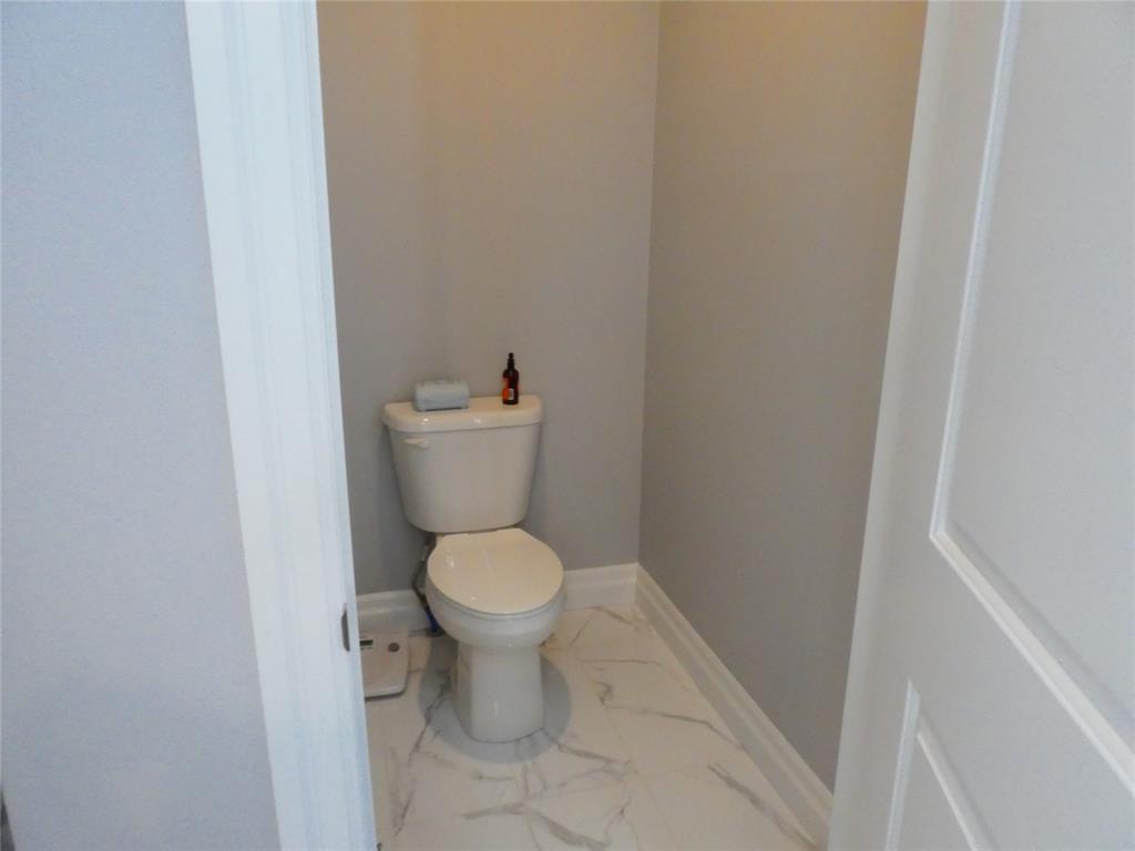 1817 LAKESHORE Road, Sarnia Ontario, Canada