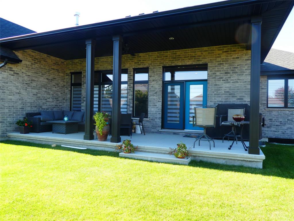 1817 LAKESHORE Road, Sarnia Ontario, Canada