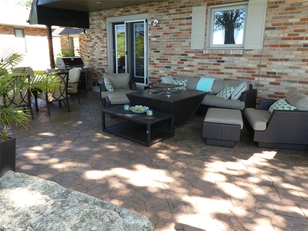 2557 OLD LAKESHORE Road, Sarnia Ontario, Canada