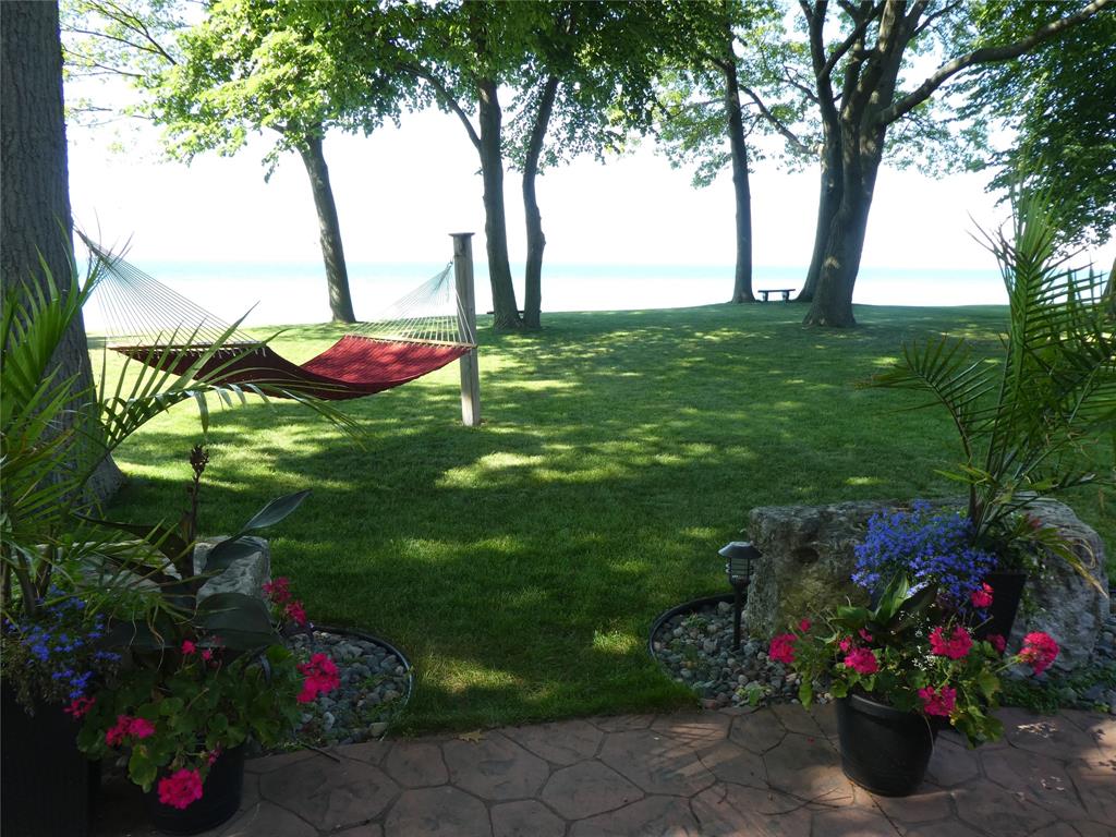 2557 OLD LAKESHORE Road, Sarnia Ontario, Canada