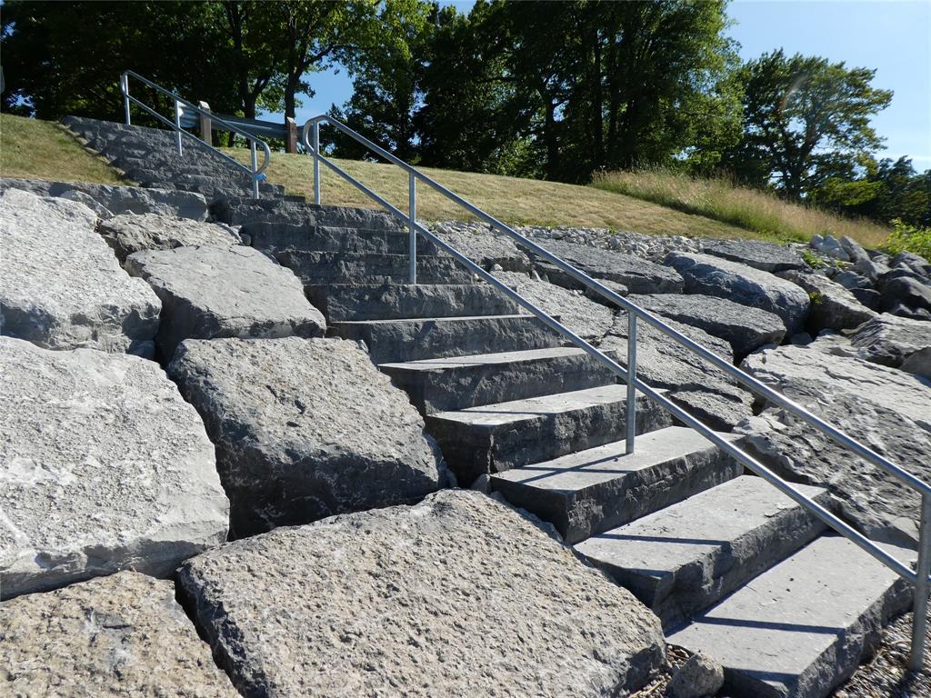 2557 OLD LAKESHORE Road, Sarnia Ontario, Canada