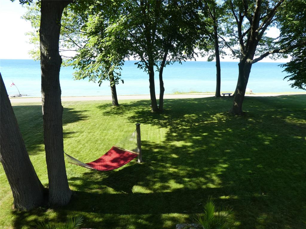 2557 OLD LAKESHORE Road, Sarnia Ontario, Canada