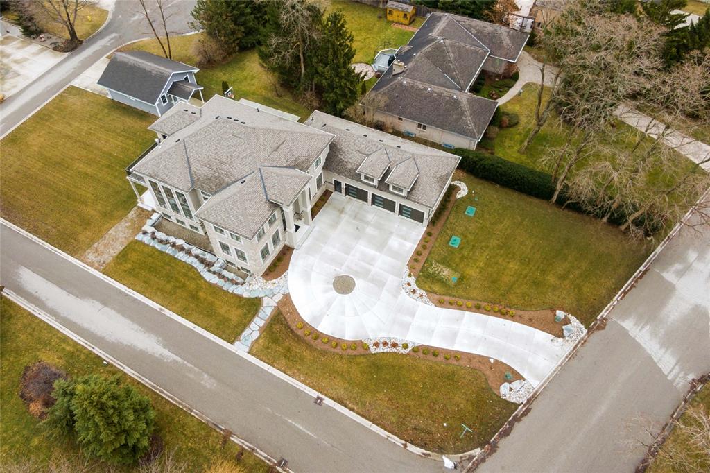 2132 HURON SHORES Drive, Sarnia Ontario, Canada