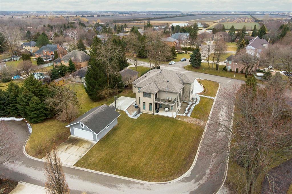 2132 HURON SHORES Drive, Sarnia Ontario, Canada