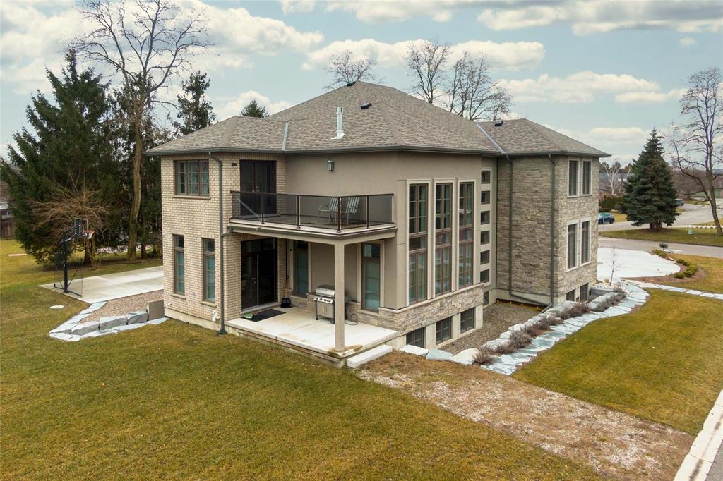 2132 HURON SHORES Drive, Sarnia Ontario, Canada