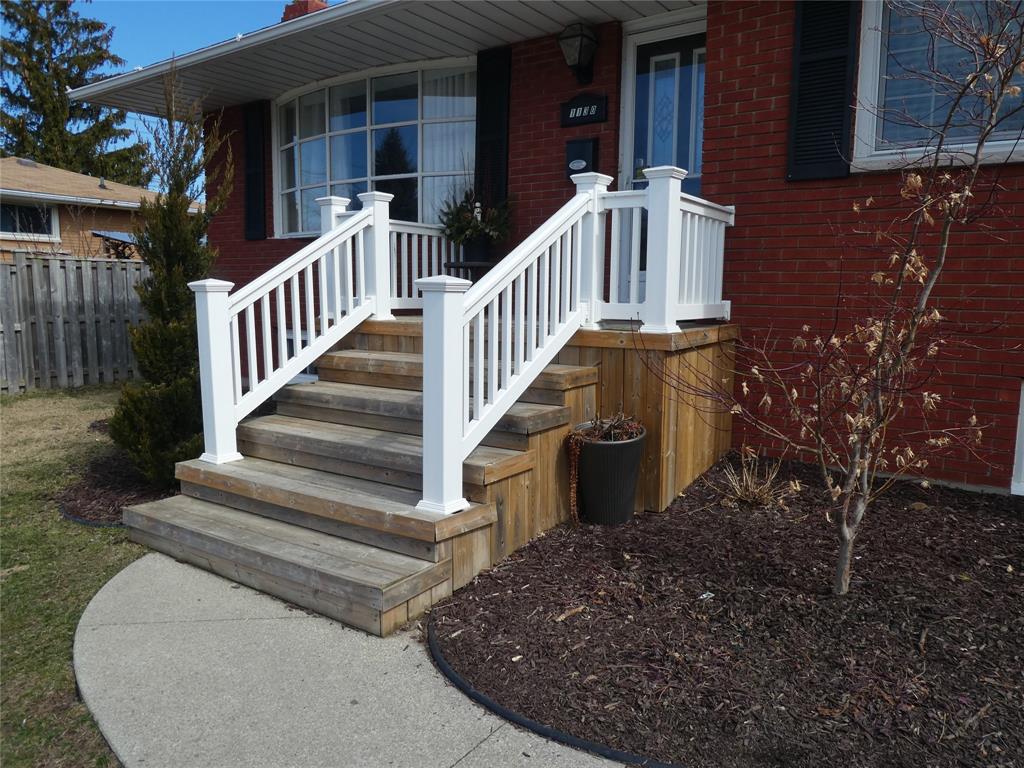 1130 BRIARFIELD Avenue, Sarnia Ontario, Canada