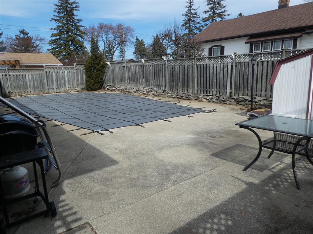 1130 BRIARFIELD Avenue, Sarnia Ontario, Canada
