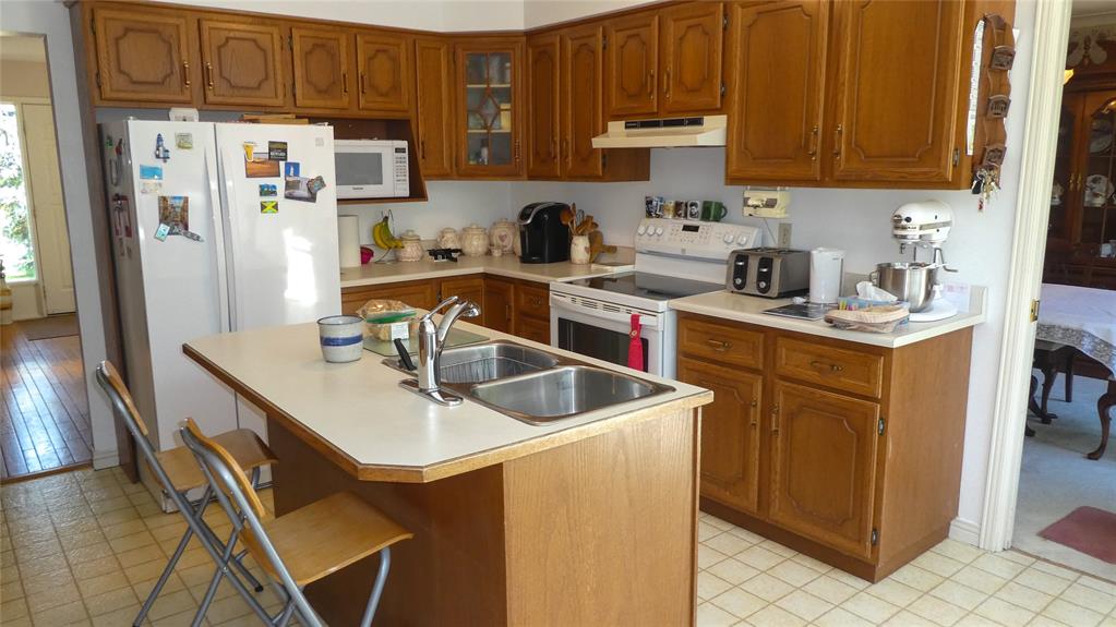 1608 HOLDEN Drive, Sarnia Ontario, Canada