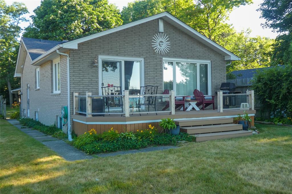 2082 LAKESHORE Road, Sarnia, Ontario, Canada